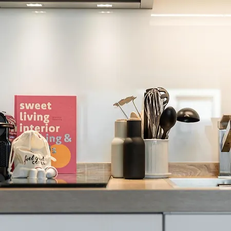 Luett Stuv 아파트 *